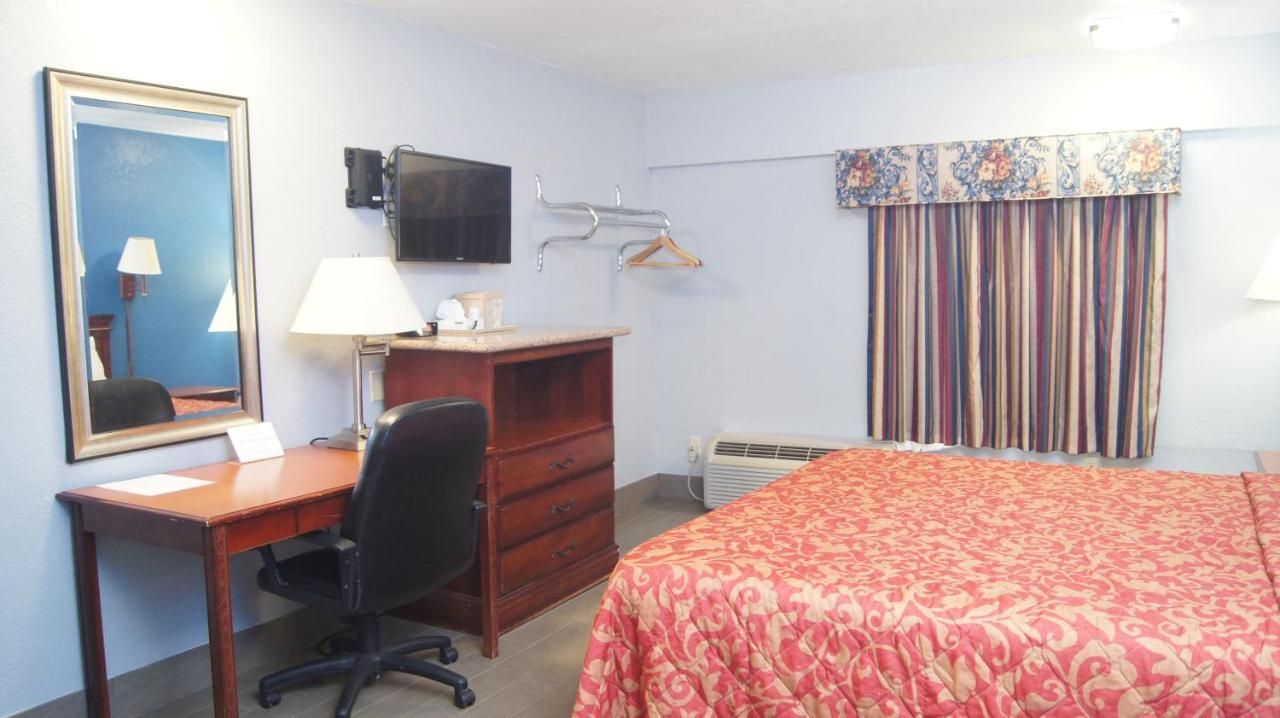 Holiday Lodge & Suites Mcalester Exteriör bild