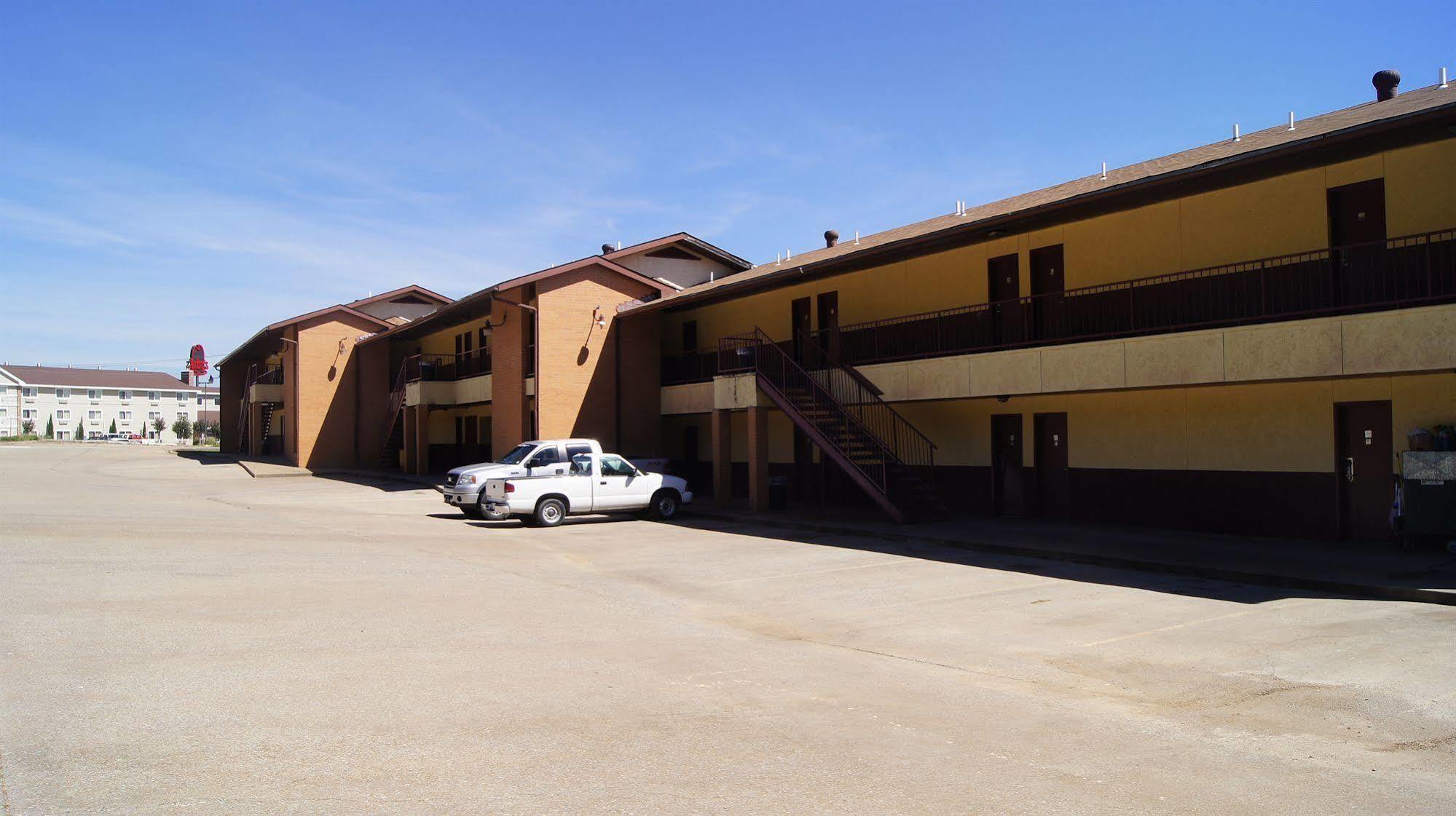 Holiday Lodge & Suites Mcalester Exteriör bild