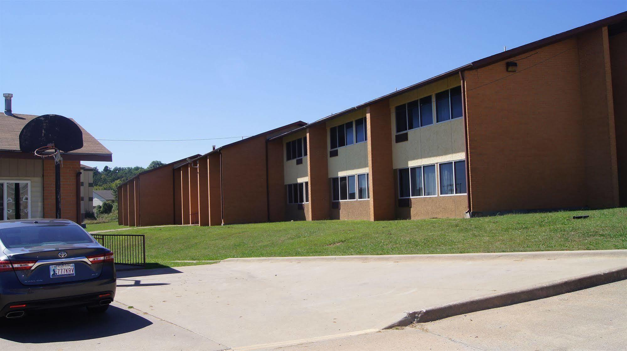 Holiday Lodge & Suites Mcalester Exteriör bild